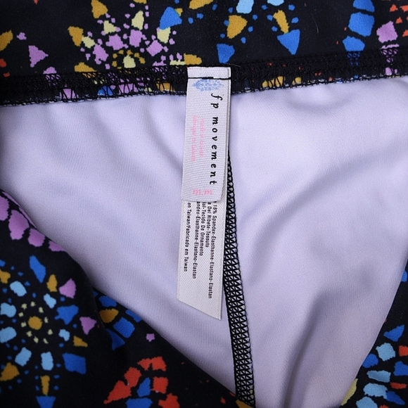 FREE PEOPLE MOVEMENT Liza Illusion Quick Dry High Rise Work out Leggings, Medium - Picture 8 of 9